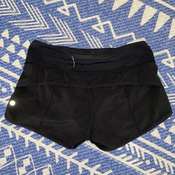 Lululemon speed up shorts - Picture 2 of 3